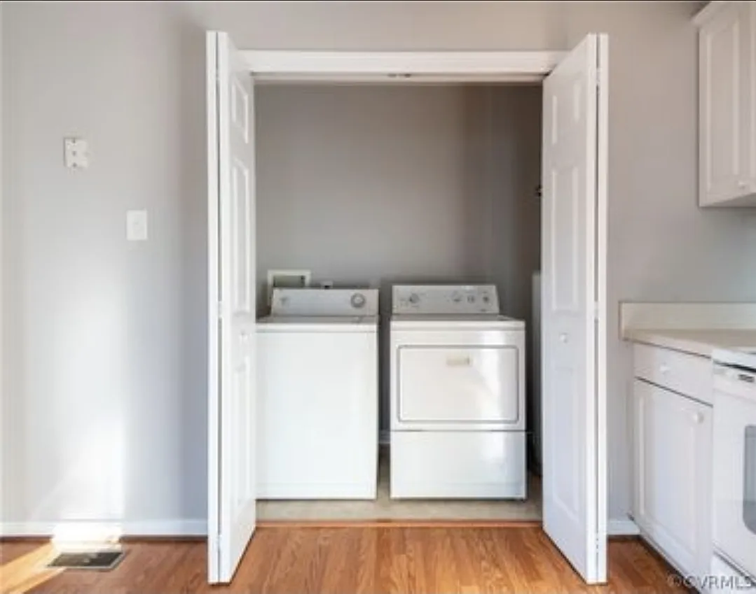 448 Mill Run Ave — Photo 2