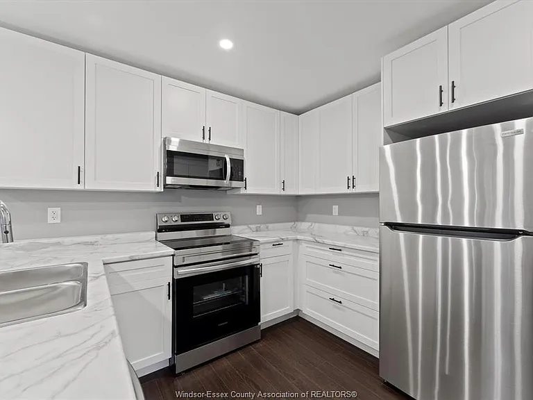 1147 Hickory Rd #UPPER — Photo 5
