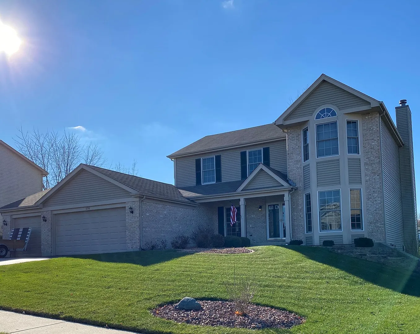 570 Flora Dr photo 1