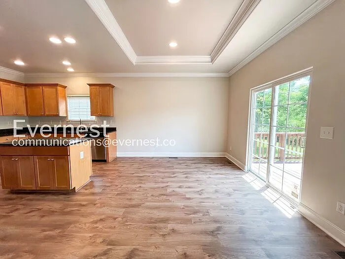 4513 Hamilton Ln — Photo 8