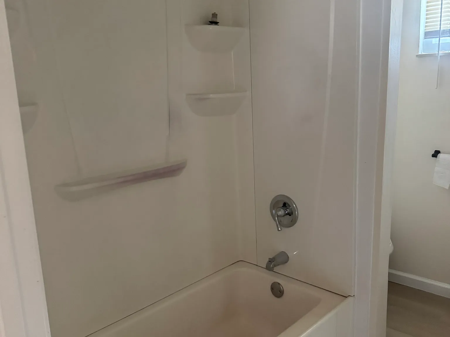 2 bed, 1100 sqft, $1,150 — Photo 4