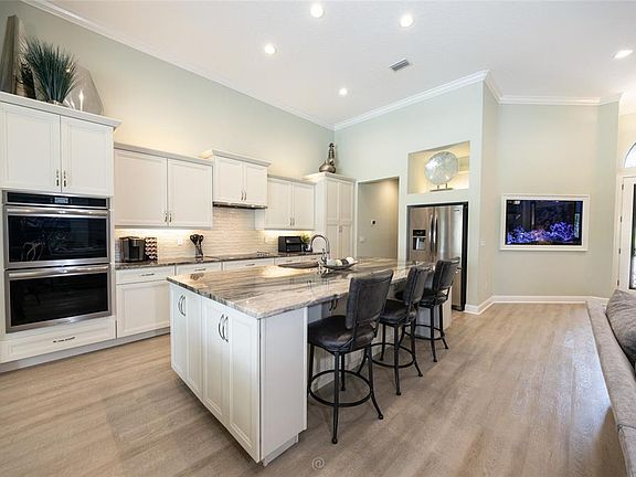 3rd image of 478 SWEETGUM LANE