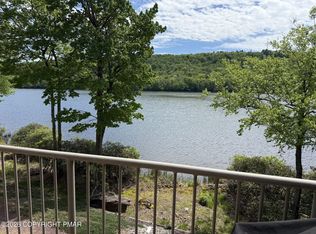 63 Midlake Dr #302I, Lake Harmony, PA 18624