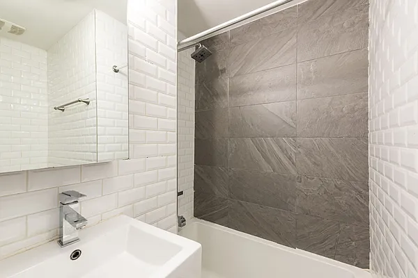 Rented by Nooklyn NYC LLC | media 28