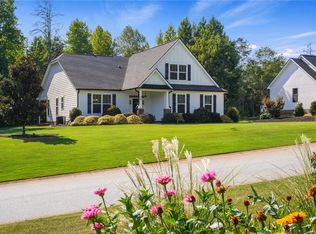 38 Ione Cir, Williamston, SC 29697