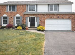 94 Patton Pl, Williamsville, NY 14221