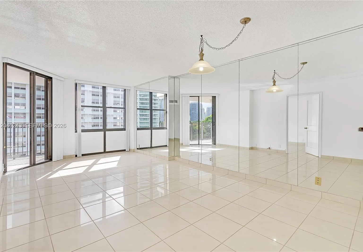 Brickell Place Condo — Photo 3