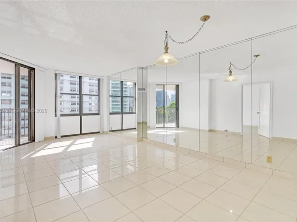 1865 Brickell Ave, Miami, FL