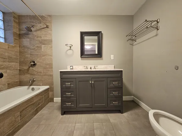 2521 W National Ave #1, Milwaukee, WI 53204