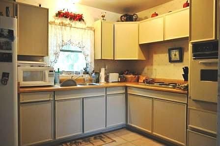2nd image of 304 Satsuma Dr