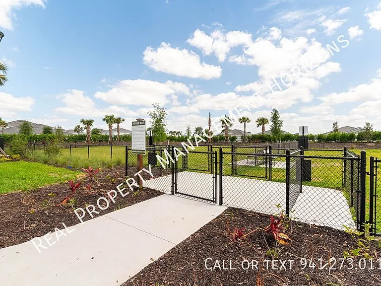 17769 Crescent Moon Loop — Photo 39
