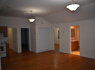 15 Van Brunt Manor Rd, Setauket, NY 11733