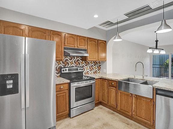2nd image of 3800 NE 6th Ave #5