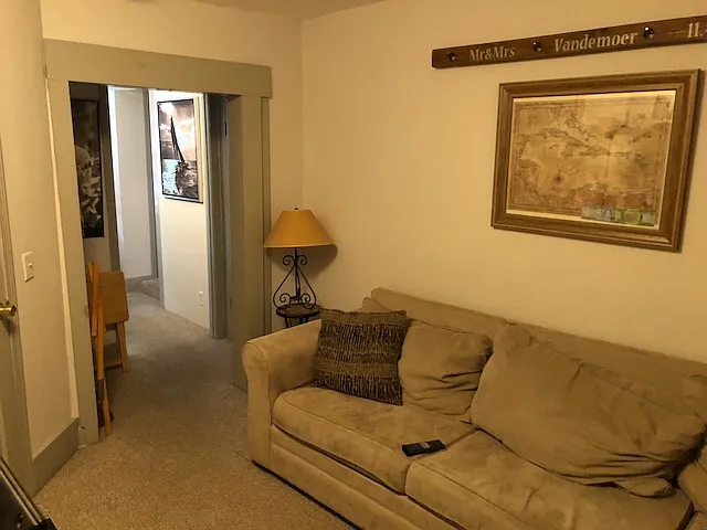 524 Islington St #1 — Photo 6