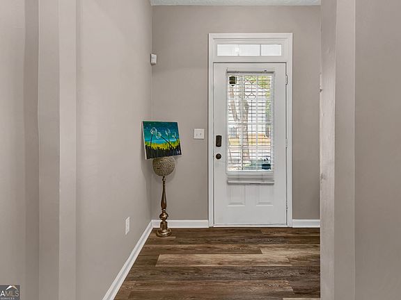 4th image of 1290 Adcox Sq