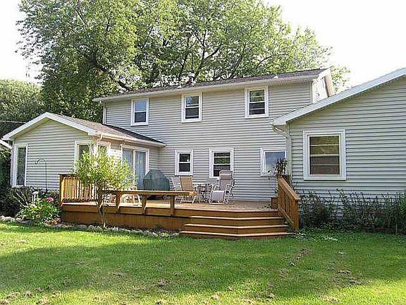 2nd image of 27 Parkwood Ln