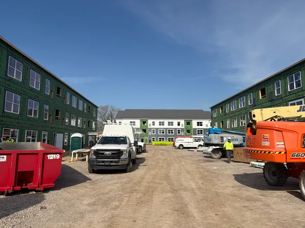 The Dean Apartments @ Eastlawn