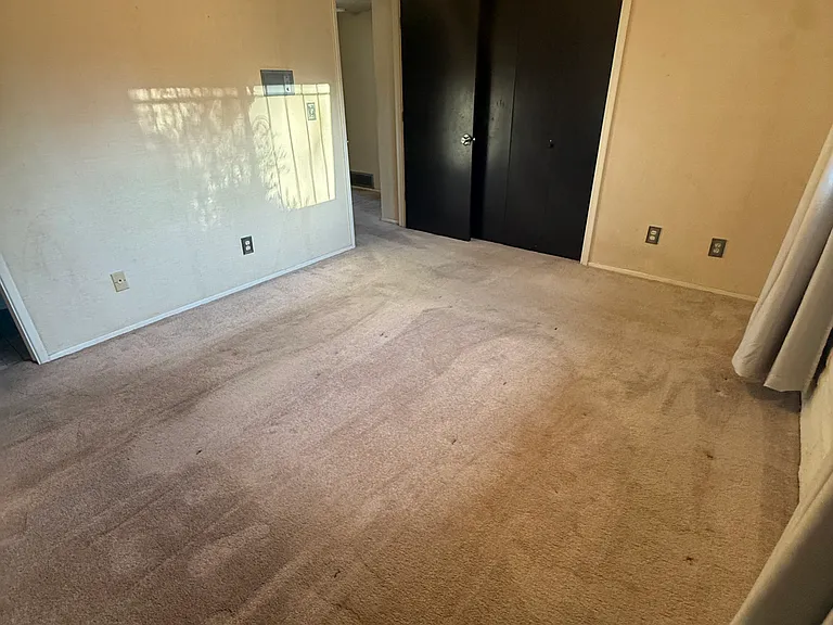Master bedroom has its own 1 3/4 bath.