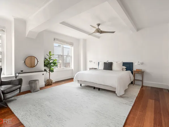 12 West 72nd Street image 8 of 15