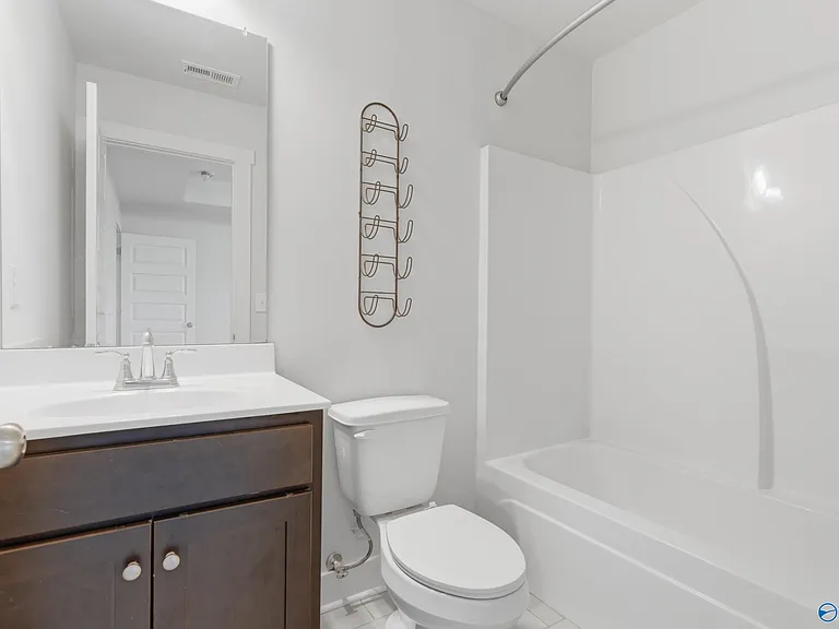 8 Desert Oak Ct — Photo 21