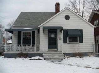 13910 Wainstead Ave, Cleveland, OH