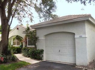 821 NW 98th Ave, Plantation, FL 33324
