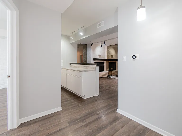 455 W Grant Pl #3 — Photo 15