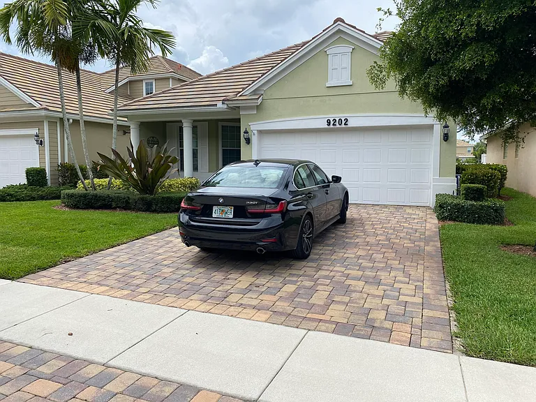 9202 Wrangler Dr — Photo 1