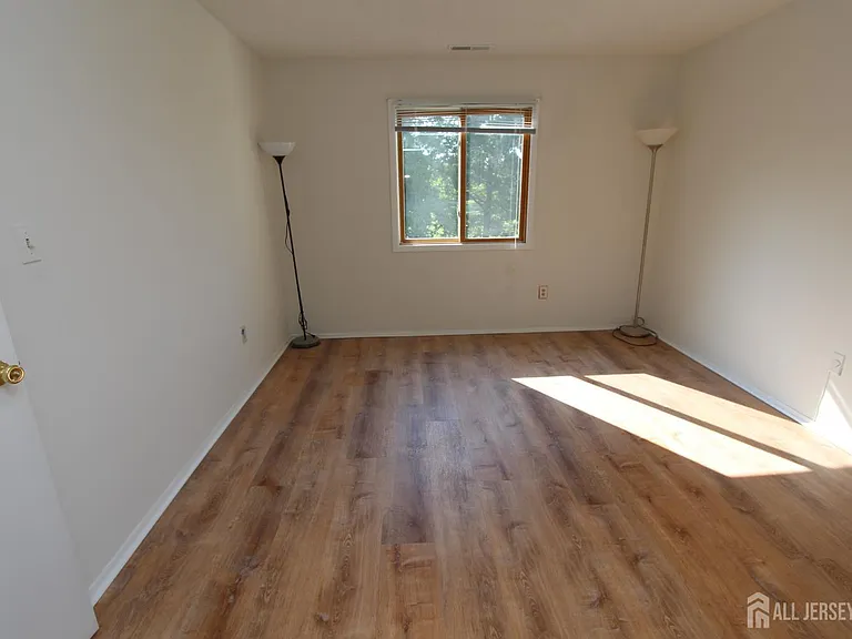 1915 Aspen Dr — Photo 13