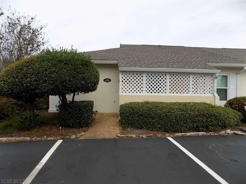 1st image of 9493 Villas Dr #9493