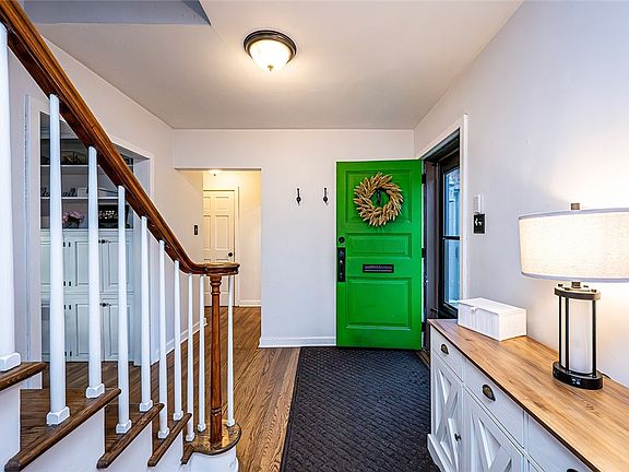 5th image of 23 Woodland Ave