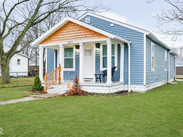 2209 W 9th St, Muncie, IN 47302