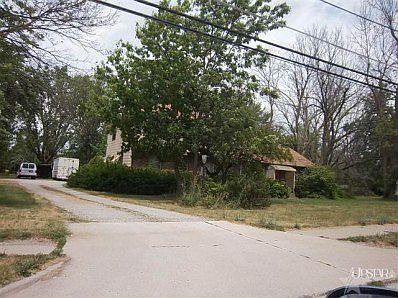 2nd image of 2025 E Tillman Rd