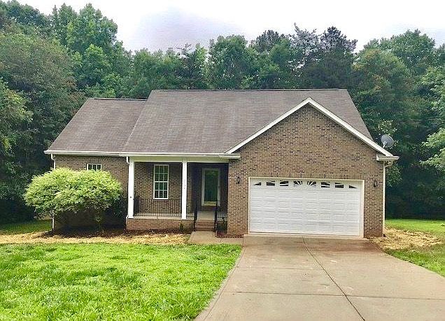 1st image of 7032 Forest Manor Dr
