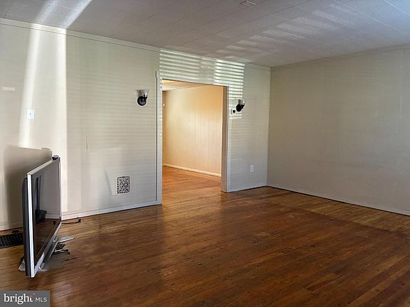2nd image of 1505 Ridley Ave