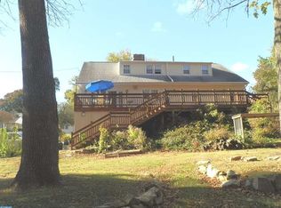 679 Pine Tree Rd, Jenkintown, PA 19046