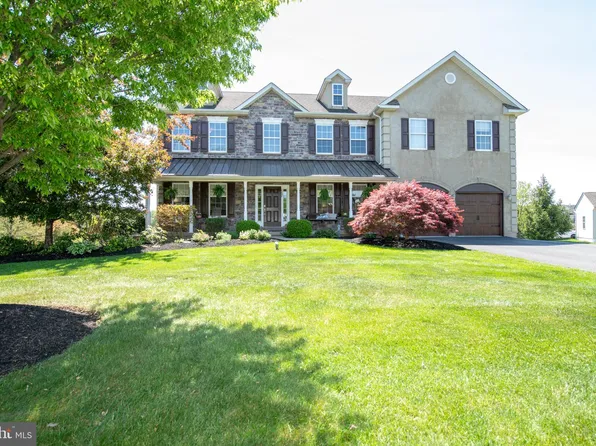 2202 Smithfield Ct, Harleysville, PA 19438