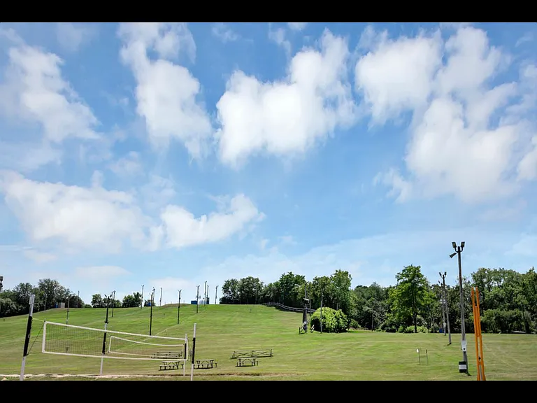 5913 Meadow Dr — Photo 21