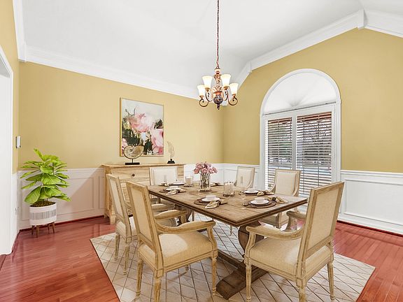 4th image of 453 Stonemeadow Rd