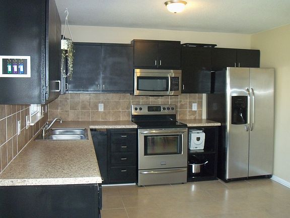 3rd image of 2514 Harley Dr