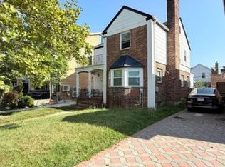 8115 189th St, Hollis, NY 11423