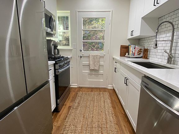 4th image of 2240 Stephen Long Dr NE #B