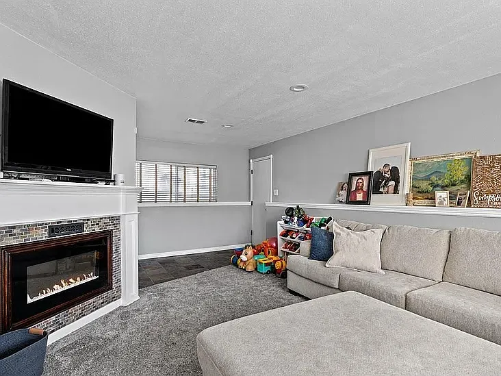 4 bed, 1632 sqft, $2,125 — Photo 4