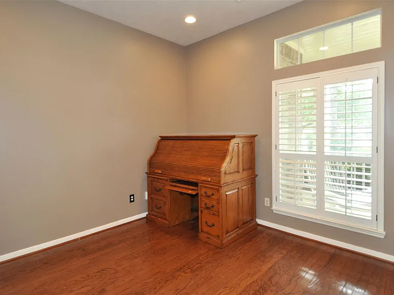 13607 Goldwater Ct — Photo 5