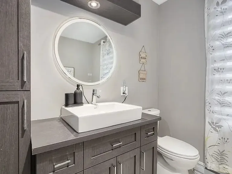 1424 Bliss Ave — Photo 5