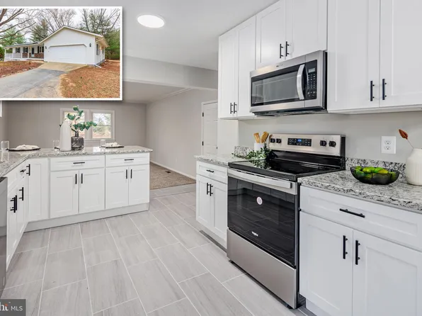 7027 Carmae Rd, Sykesville, MD 21784