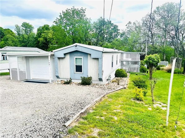 142 East Aly, Waynesburg, PA 15370