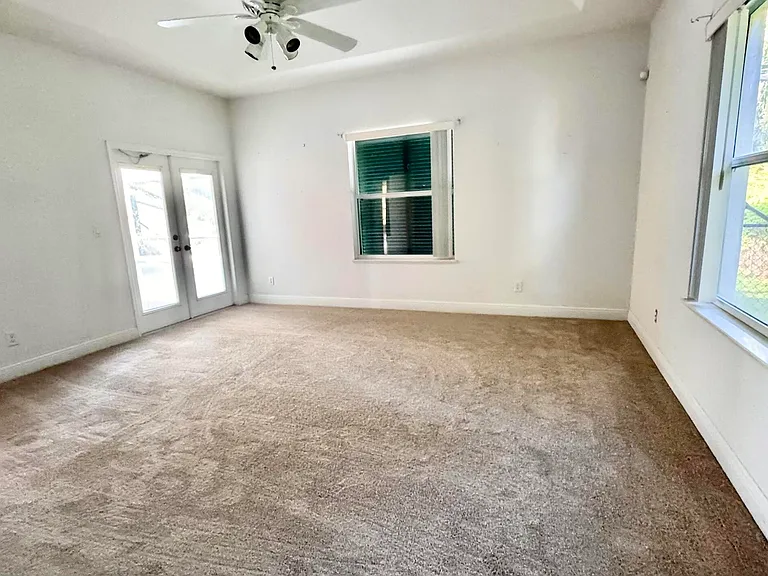 510 SW South Carolina Dr — Photo 28