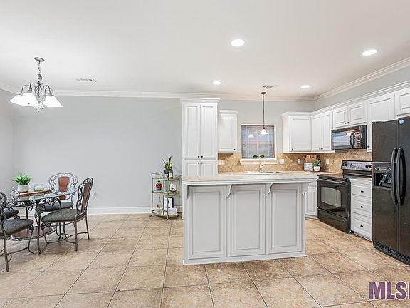 5th image of 3096 Southbank Dr