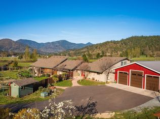 825 Murphy Creek Rd, Grants Pass, OR 97527